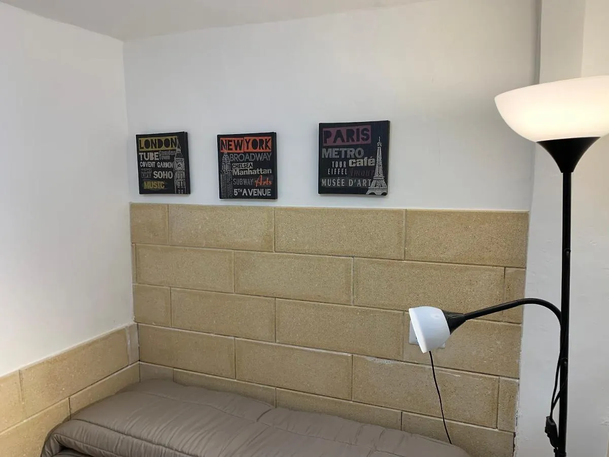 Suite 145 Bari Apartmán